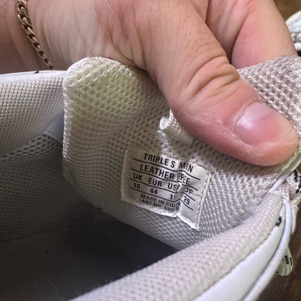 Balenciaga Triple S - Picture 2 of 9